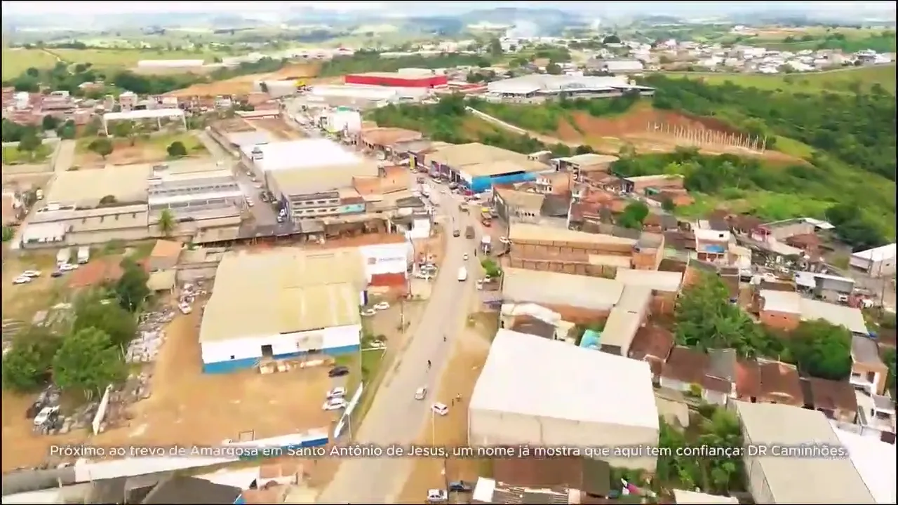 Vista aérea da oficina de caminhões DR Autopeças, na BA-026 em Santo Antônio de Jesus